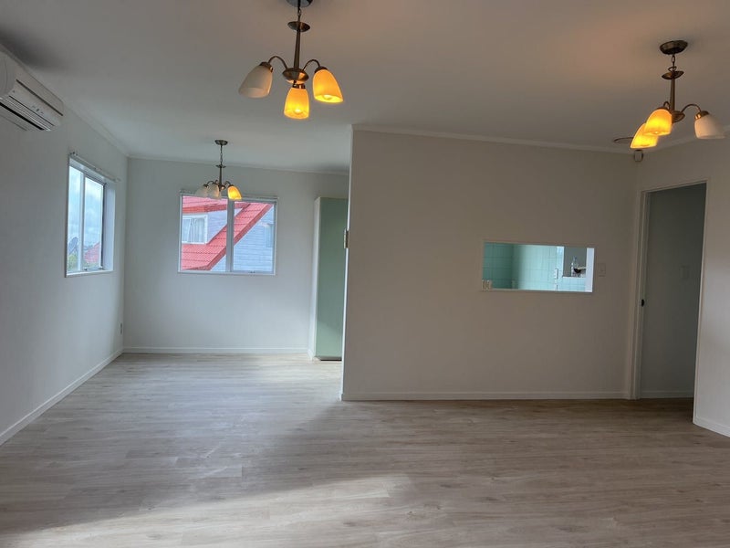 41 Loughanure Place, Massey, Auckland - Carousel 2
