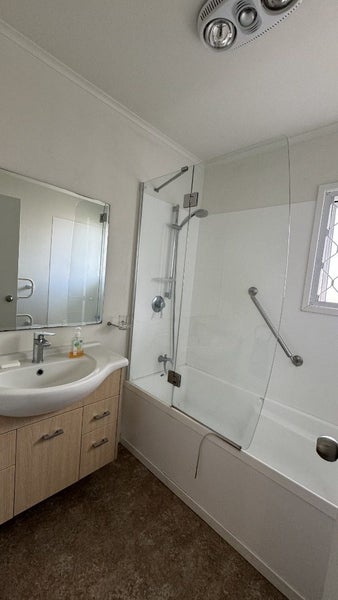 1 Ball Place, Mount Roskill, Auckland - Carousel 8