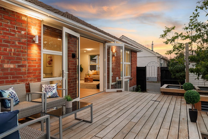 12 De Havilland Street, Hornby, Christchurch - Carousel 2