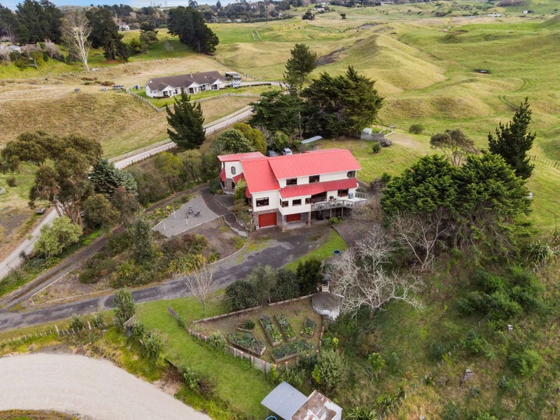 44 Montgomery Road, Westmere, Whanganui - Carousel 1