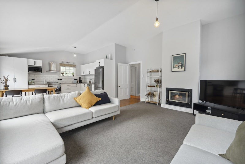 34 Aro Street, Aro Valley, Wellington - Carousel 2