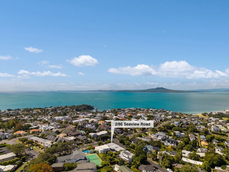 2/86 Seaview Road, Castor Bay, North Shore City, Auckland - Carousel 2
