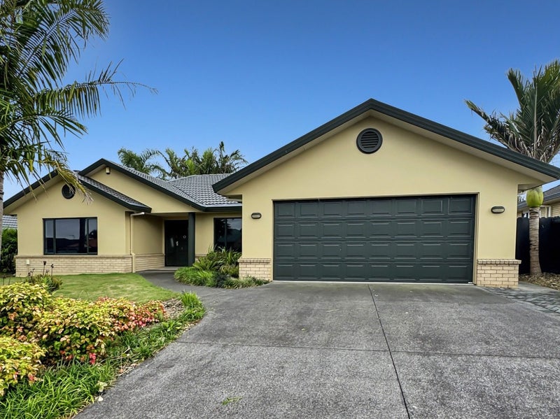 26 Maghera Drive, East Tamaki Heights, Auckland - Carousel 2