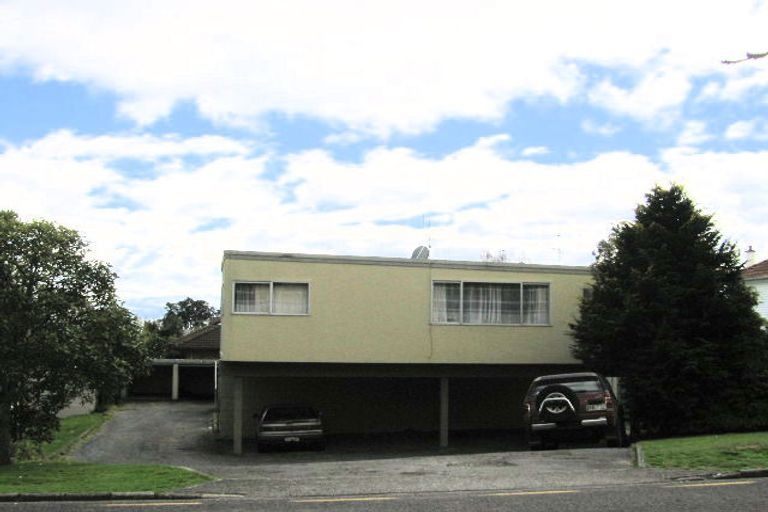 37 McLean Street, Tauranga, Tauranga - Carousel 7