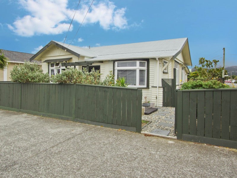75 William Street, Petone, Lower Hutt - Carousel 1