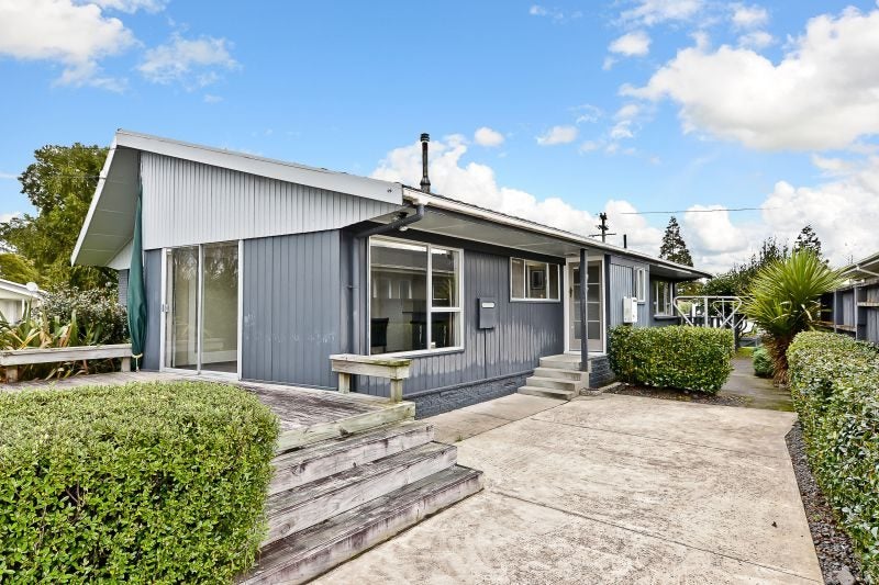1 Burwood Place, Silverdale, Hamilton - Carousel 19