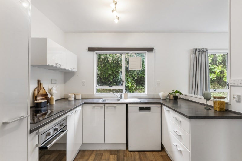 1/12 Cleveland Street, Brooklyn, Wellington - Carousel 2