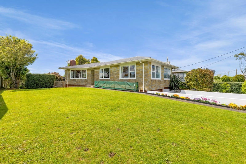100 Stanners Street, Eltham, Eltham - Carousel 1