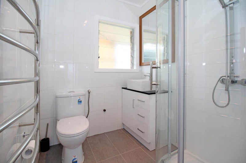 1/122 Lake Road, Belmont, Auckland - Carousel 9
