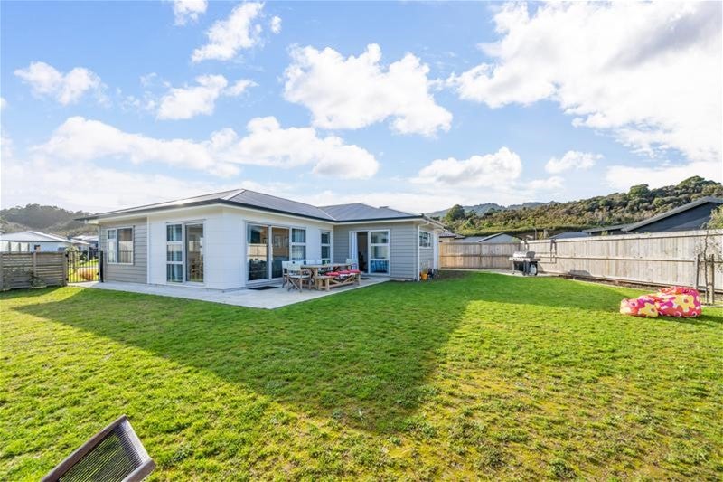 51 Brian Morgan Terrace, Wainuiomata, Lower Hutt - Carousel 29