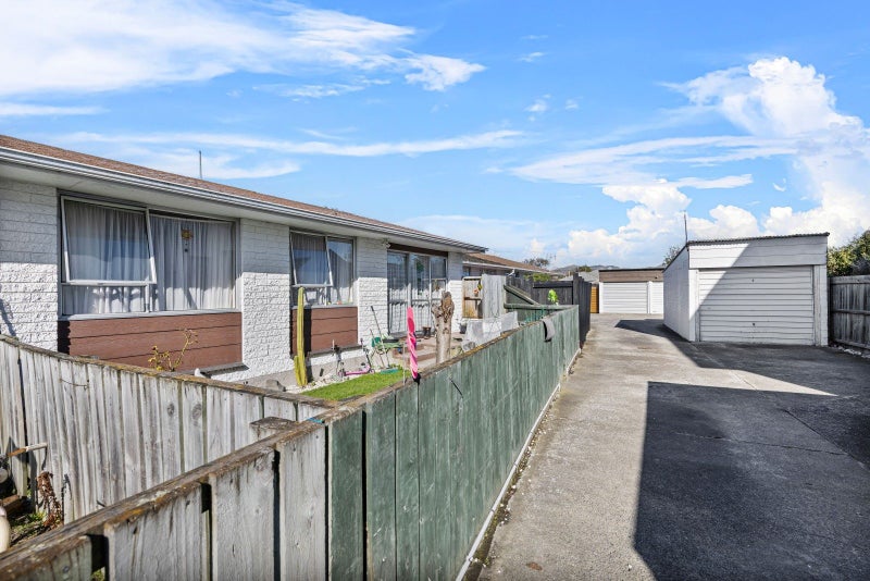 2/426 Worcester Street, Linwood, Christchurch - Carousel 1
