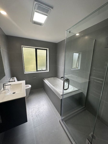 8A Lynn Road, Bayview, Auckland - Carousel 16