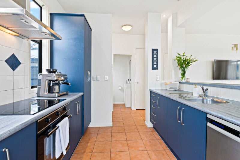 83/2 Armoy Drive, East Tamaki, Auckland - Carousel 1