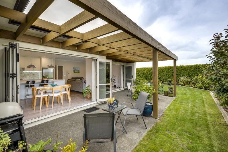 6 Drake Crescent, Awatoto, Napier - Carousel 2