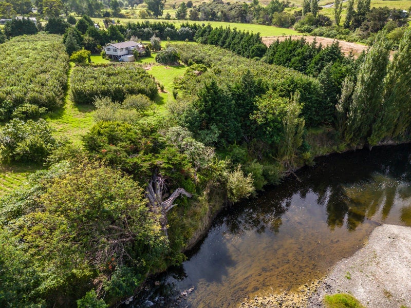 75 Hooks And Hall Road, Waimamaku - Carousel 2