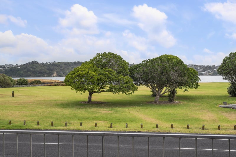91A Kiwi Esplanade, Mangere Bridge, Auckland - Carousel 2