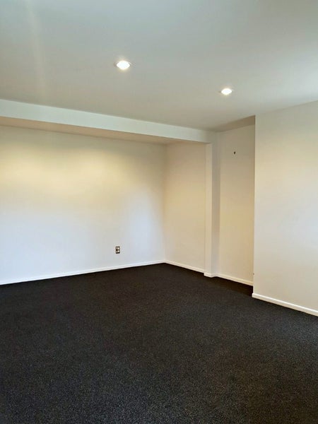 92 Browns Bay Road, Rothesay Bay, Auckland - Carousel 2