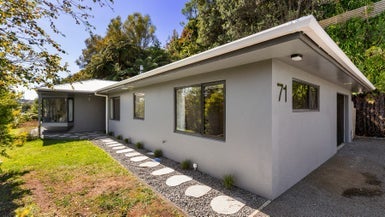 71 Poplar Grove, Whalers Gate, New Plymouth - Carousel 1