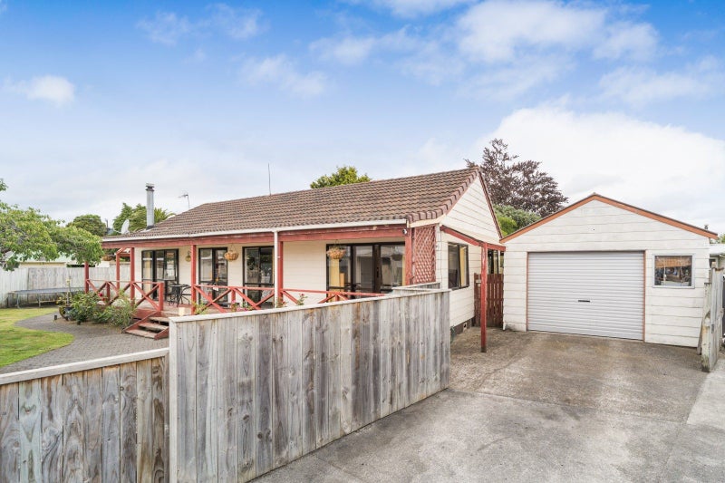 4 Wills Crescent, Ashhurst, Ashhurst - Carousel 2