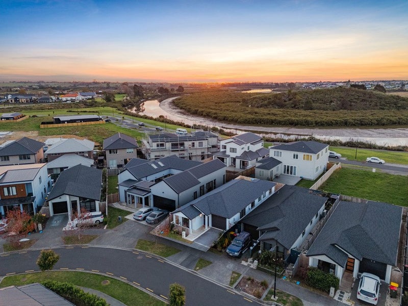 16 Waka Ama Road, Karaka, Papakura - Carousel 16