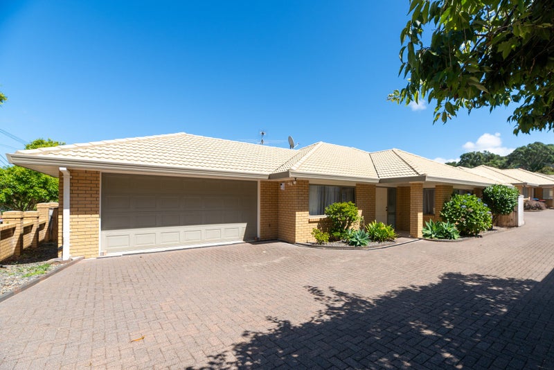 1/52 Turama Road, Royal Oak, Auckland - Carousel 1