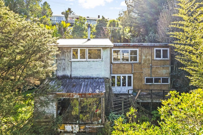 620 South Titirangi Road, Titirangi, Auckland - Carousel 1