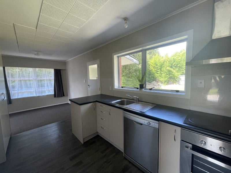 13 Kaka Street, Western Heights, Rotorua - Carousel 2