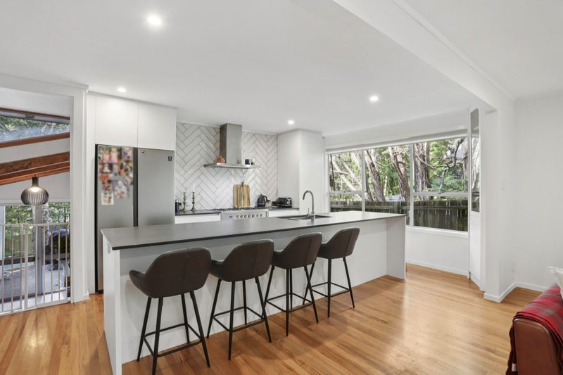 16 Fawcett Road, Laingholm, Auckland - Carousel 1