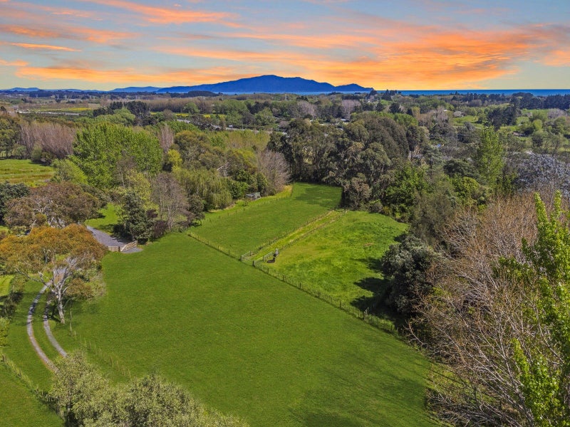 15 Hadfield Road, Peka Peka, Waikanae - Carousel 2