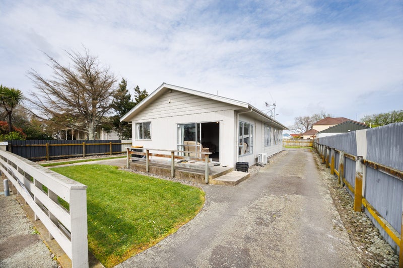8 Marne Street, Hokowhitu, Palmerston North - Carousel 2