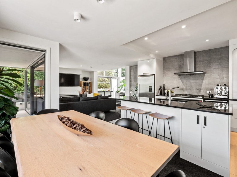 4/15 Melbourne Street, Queenstown, Queenstown - Carousel 2