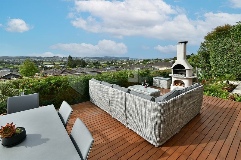 9 Seagate Place, Red Beach, Red Beach - Carousel 1
