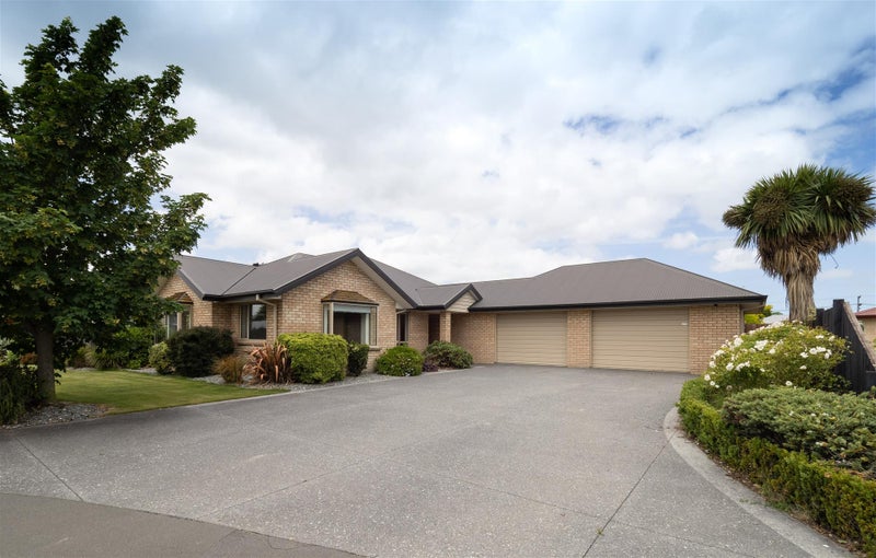 9 Elmwood Grove, Tinwald, Ashburton - Carousel 1