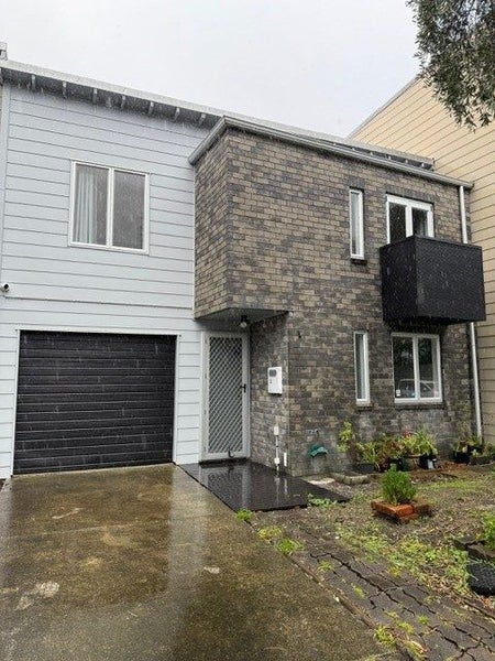 67 Albionvale Road, Glen Eden, Auckland - Carousel 1