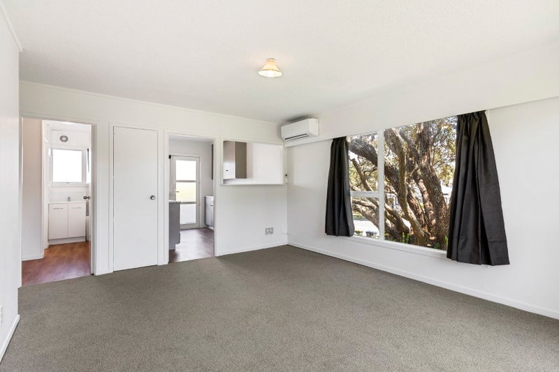 3/22 Fowlds Avenue, Sandringham, Auckland - Carousel 2