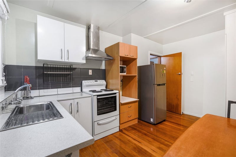 3/1012 Colombo Street, St Albans, Christchurch - Carousel 2