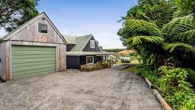 150 Surrey Hill Road, Kaitake, New Plymouth - Carousel 1