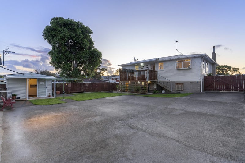102 Barrack Road, Mount Wellington, Auckland - Carousel 1