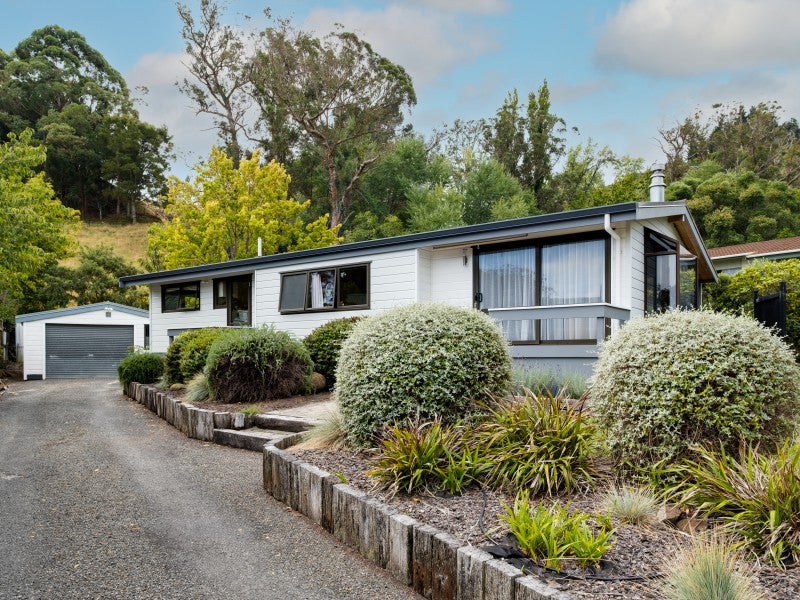 48 Sunvale Crescent, Whataupoko, Gisborne - Carousel 1