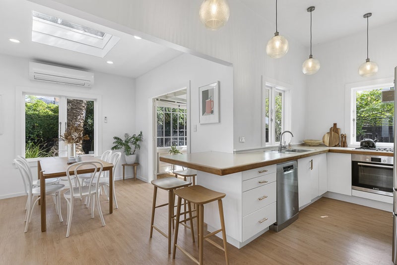 29 Stafford Road, Northcote Point, Auckland - Carousel 2