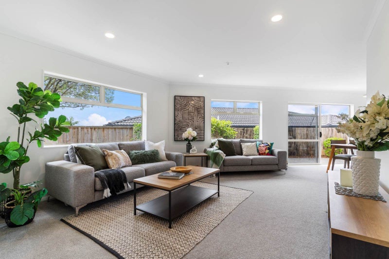 79 Elan Place, Stanmore Bay, Whangaparaoa - Carousel 1