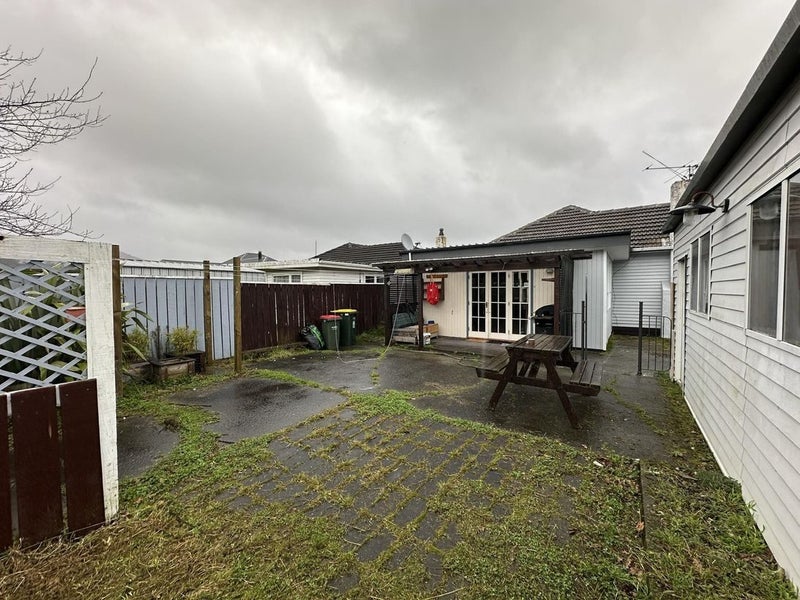 46 Moohan Street, Wainuiomata, Lower Hutt - Carousel 13