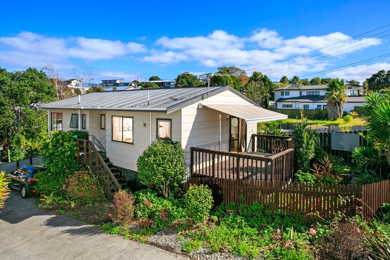 1/698 East Coast Road, Pinehill, Auckland - Carousel 2
