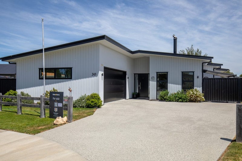 30 Plunket Street, Omakau - Carousel 1