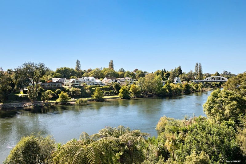 16 Awatere Avenue, Beerescourt, Hamilton - Carousel 2