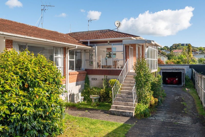 5/6 Peary Road, Mount Eden, Auckland - Carousel 1