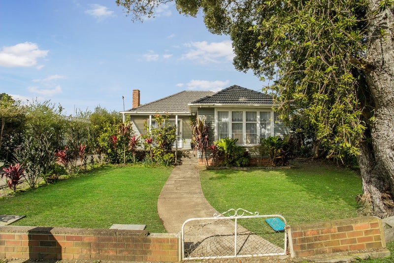81 Archibald Road, Kelston, Auckland - Carousel 1