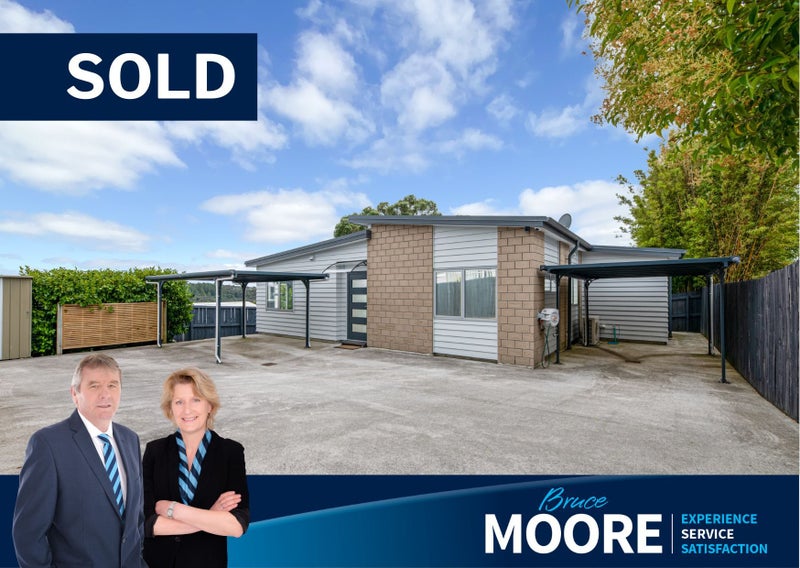 16A Pine Avenue, Henderson, Waitakere - Carousel 1