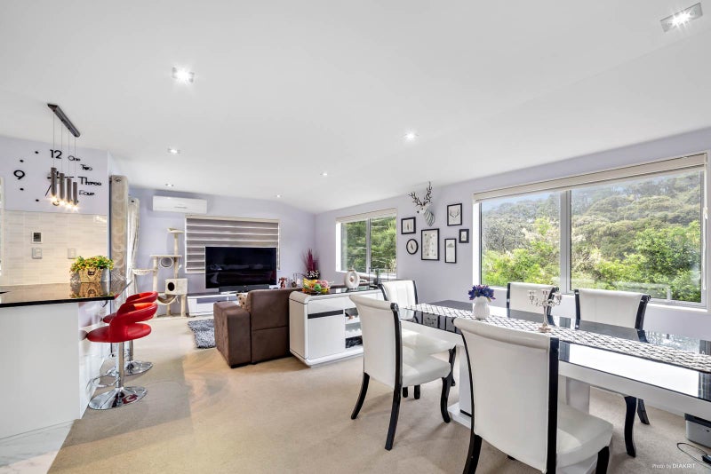 28A Spinella Drive, Bayview, Auckland - Carousel 2