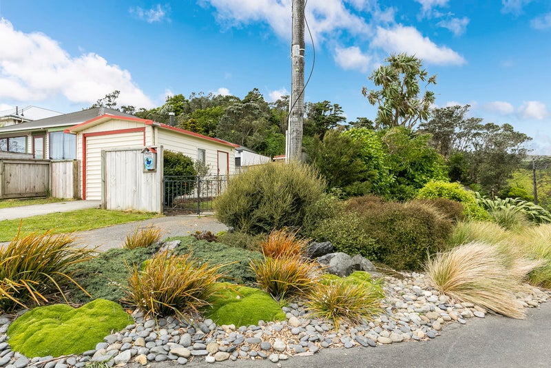 45 Tarawera Road, Johnsonville, Wellington - Carousel 16